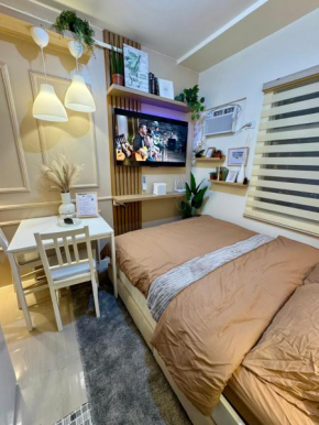 Relax at Evangelina's Stay - Urban Deca Cubao